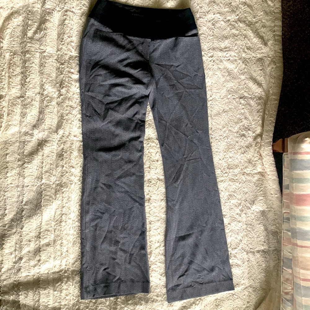 Long slack pants with front pockets